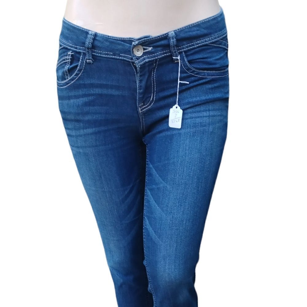 52687...Jolt Skinny Jeans Size 7, W31" 26"Inseam 8"Rise